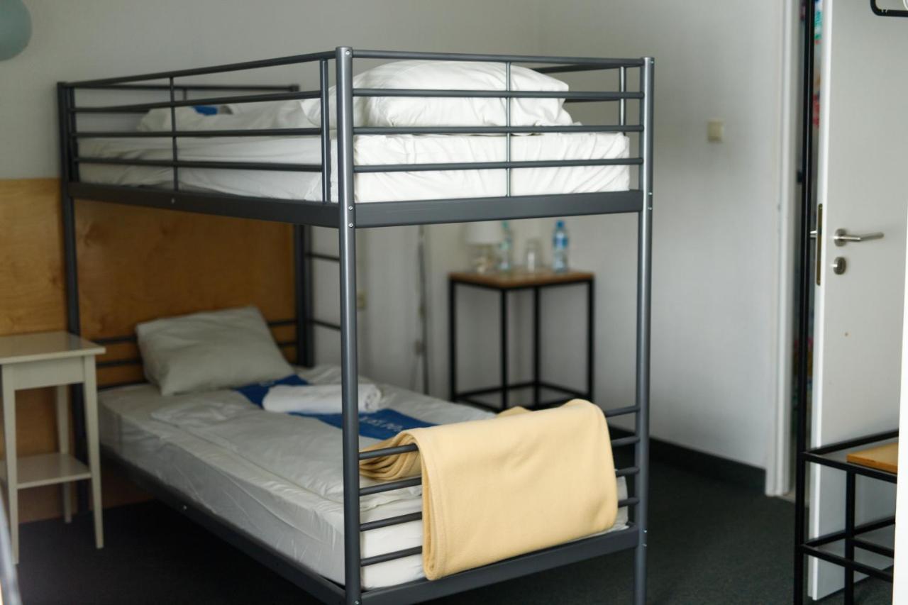 Kaskada Hotel Poznań Esterno foto