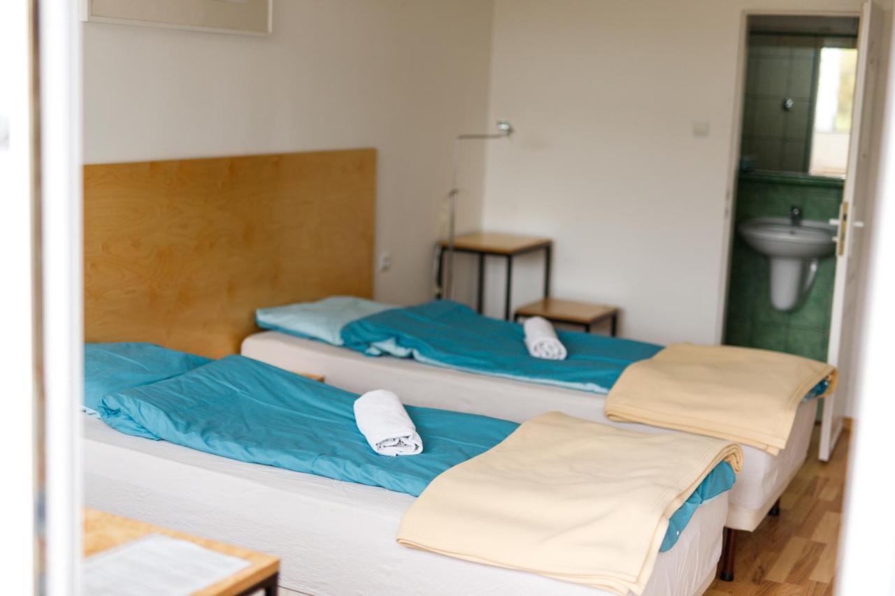 Kaskada Hotel Poznań Esterno foto
